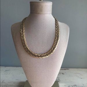 Black & Gold Chain style